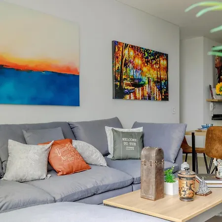 Luxury 3br Oceanview Bocagrande - Pool - Apartamento *